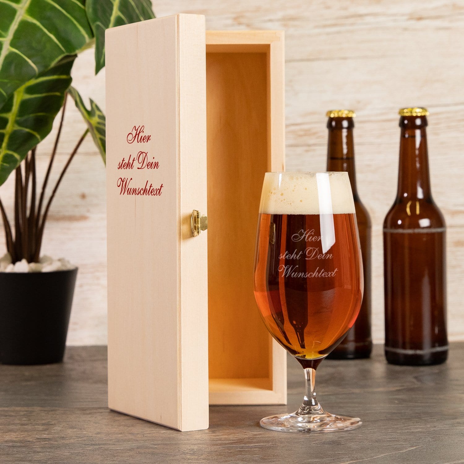 Personalisierbares Bierglas mit Holz-Geschenkbox