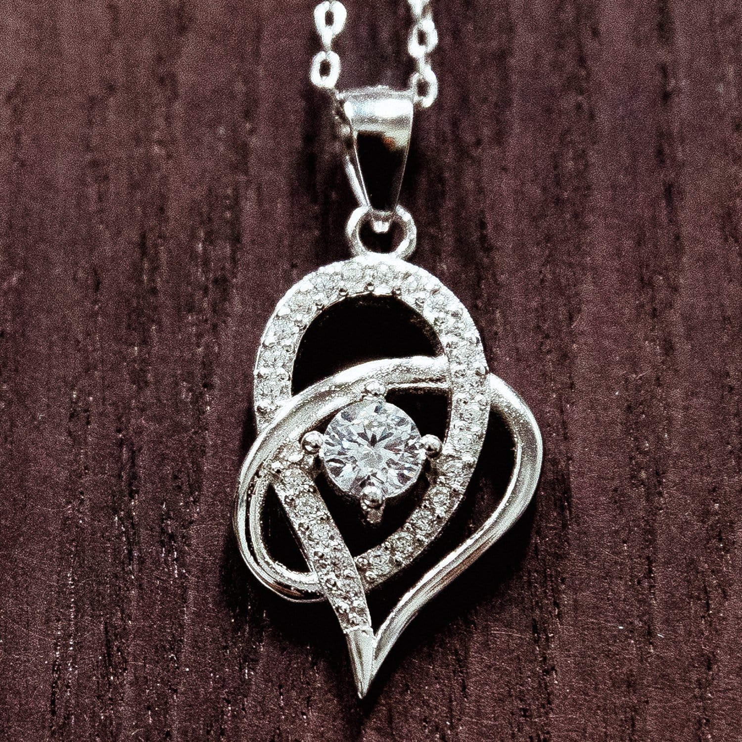 Halskette - Verschlungenes Herz mit Zirkonia 925er Silber